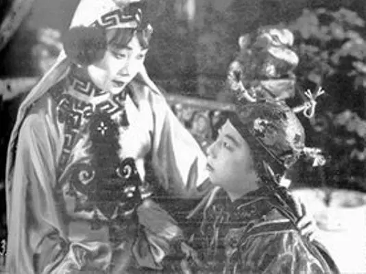 火烧红莲寺剧照3