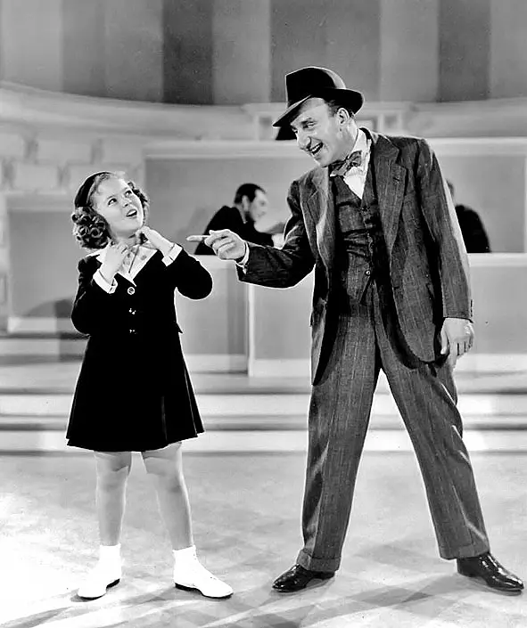 百老汇小姐剧照1