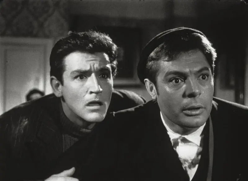 圣母街上的大人物剧照1