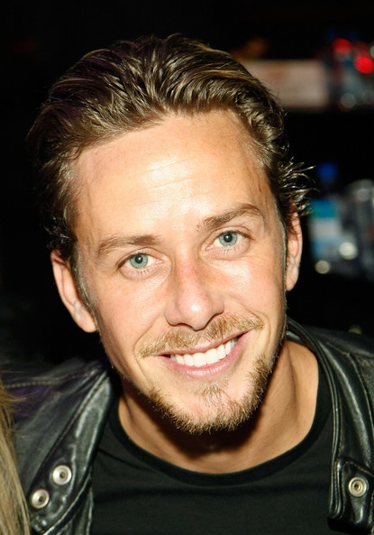 迪恩·阿姆斯特朗 Dean Armstrong照片