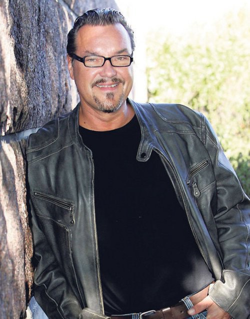 尤哈·韦约宁 Juha Veijonen照片