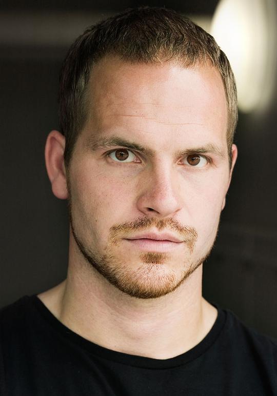 马克·本杰明·普赫 Marc Benjamin Puch照片