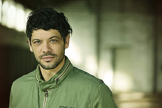 卡罗·柳别克 Carlo Ljubek照片