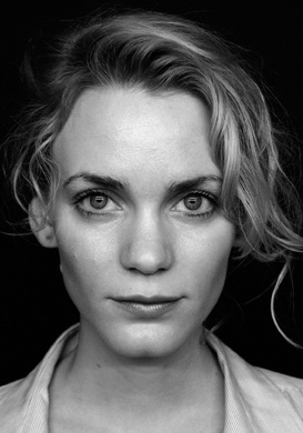 丽芙·姆琼斯 Liv Mjönes照片