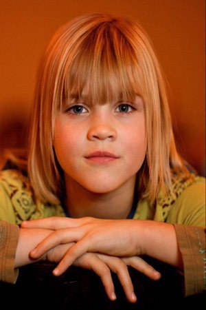 内尔·特雷波斯 Nele Trebs照片