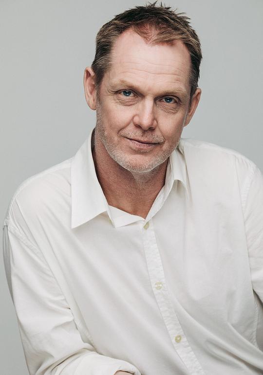 迈克尔·布罗斯楚普 Michael Brostrup照片