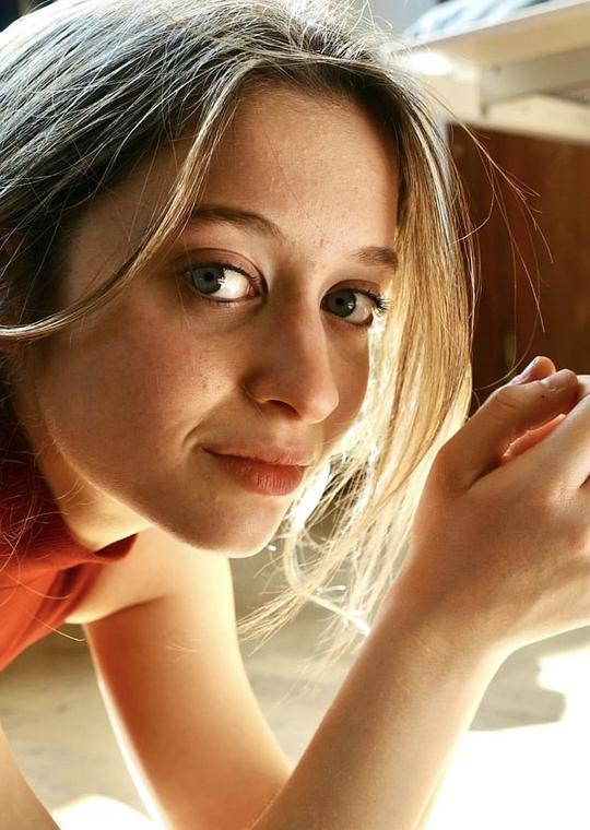 阿涅塞·格拉齐亚尼 Agnese Graziani照片