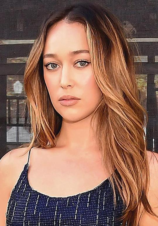 阿莉西娅·戴柏南·凯里 Alycia Debnam Carey照片