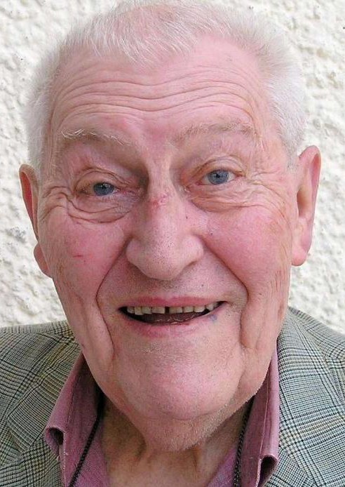 于贝尔·蒙泰耶 Hubert Monteilhet照片