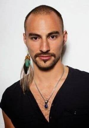 西蒙·贾基瑞玛·帕厄塔 Simon(è) Jaikiriuma Paetau照片