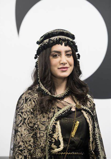 瓦尼亚·萨拉尔 Vania Salar照片