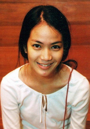 拉迪雅·切丽尔 Ladya Cheryll照片