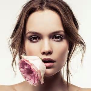 艾米利亚·舒勒 Emilia Schüle照片