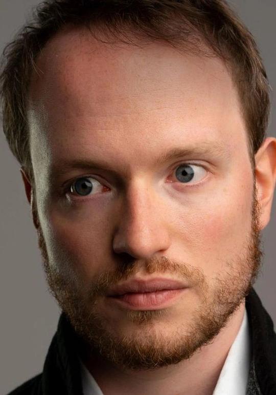 丹尼尔·霍尔兹伯格 Daniel Holzberg照片