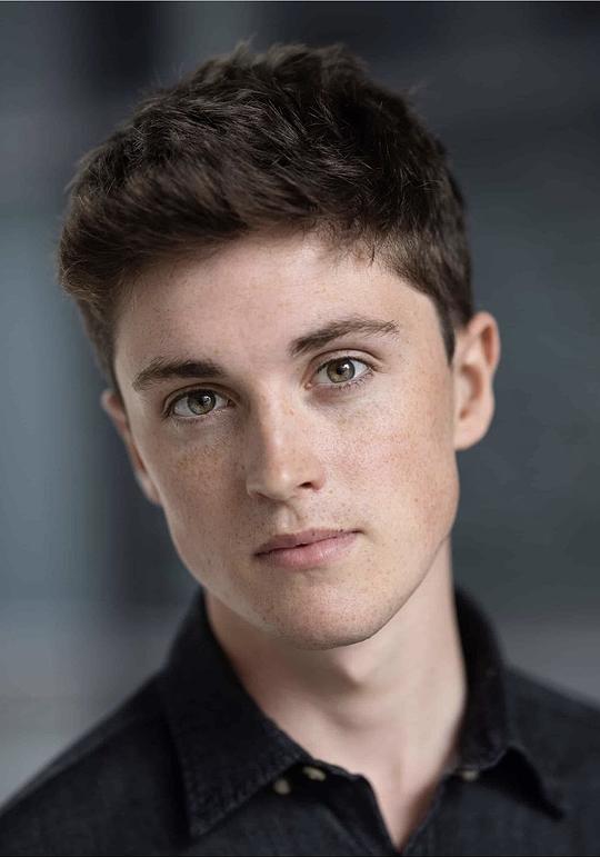 里斯·曼尼恩 Rhys Mannion照片