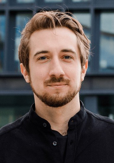 伯恩哈德·温格 Bernhard Wenger照片