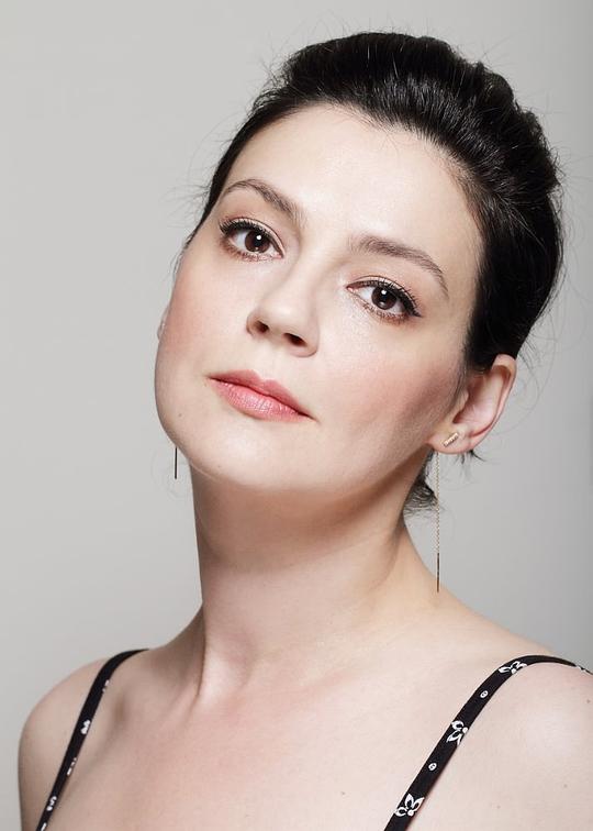 安娜·玛利亚·摩尔多瓦 Ana Maria Moldovan照片