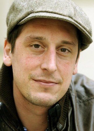 汉斯·鲁 Hans Löw照片