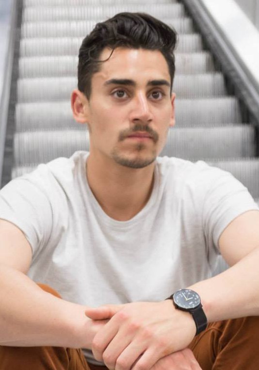 何奥灵 Alexandre Karim Howard照片