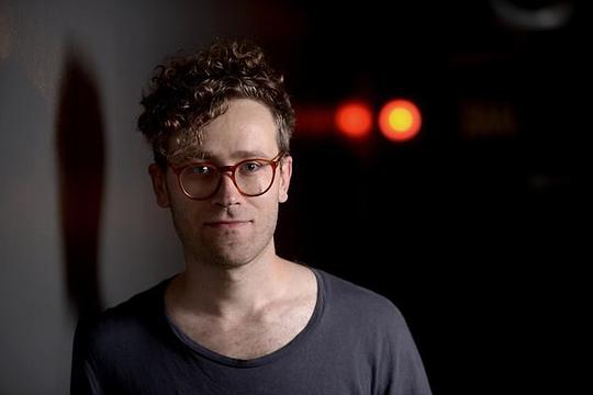 尤利安·拉德迈耶 Julian Radlmaier照片