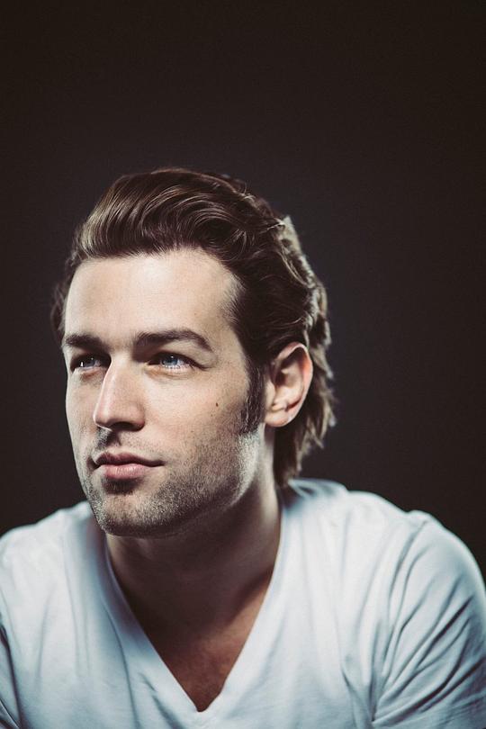 尤利安·卢曼 Julian Looman照片