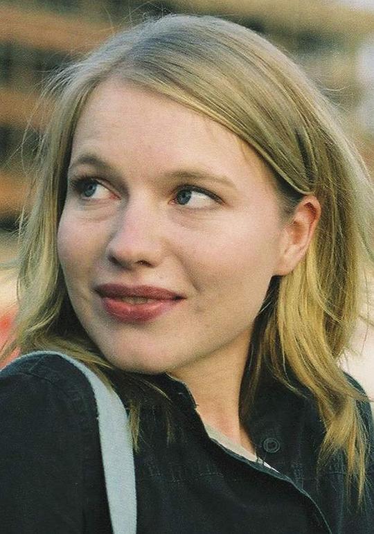 安娜·布鲁格曼 Anna Brüggemann照片