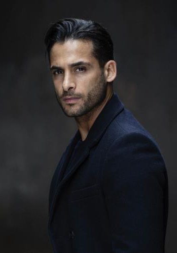 卡里姆·古尼斯 Karim Günes照片