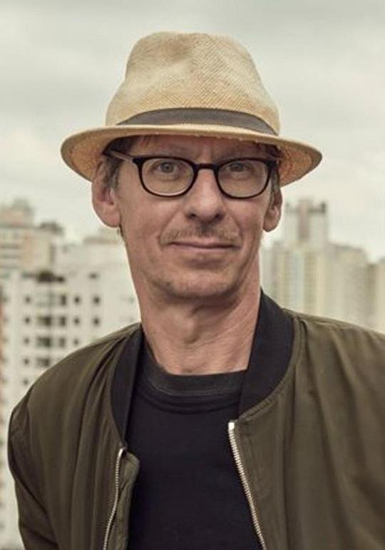 克里斯汀·洛伦茨 Flake Lorenz照片