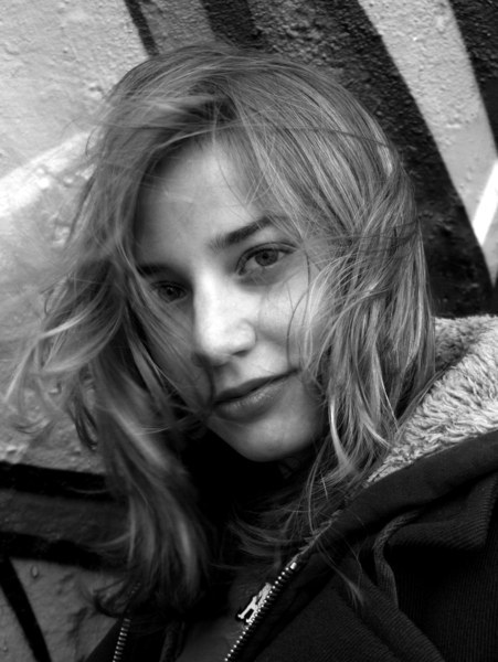 于特-梅尔勒·伯尔恩森 Jytte-Merle Böhrnsen照片