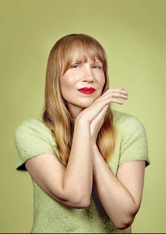 艾米·尼科尔森 Amy Nicholson照片