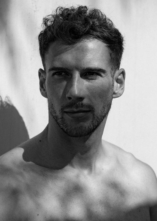 莱昂·格雷茨卡 Leon Goretzka照片