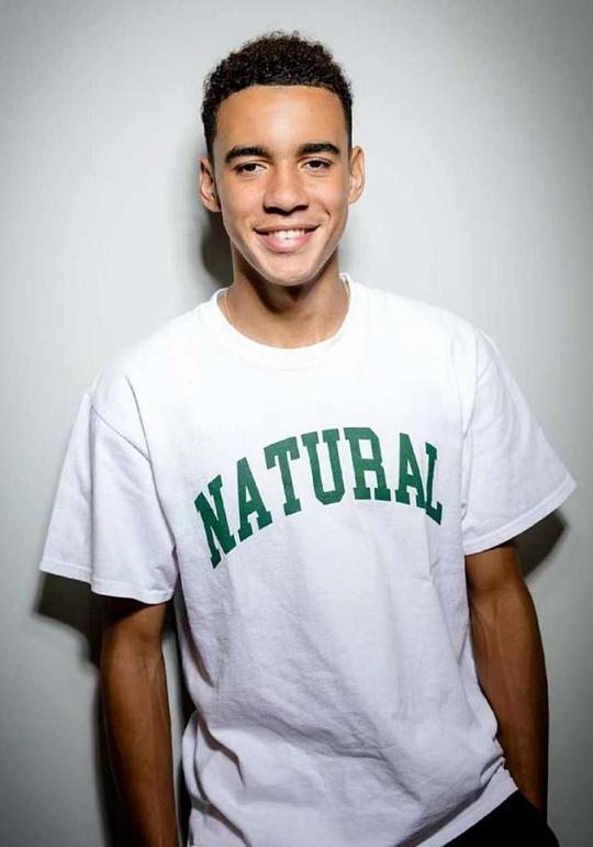 贾马尔·穆西亚拉 Jamal Musiala照片