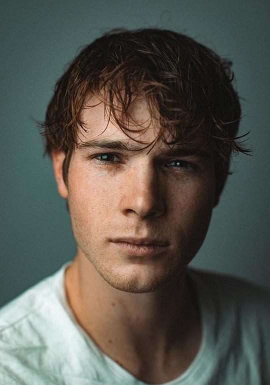 菲利普·弗洛桑 Philip Froissant照片