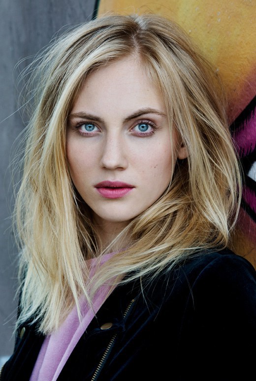 艾丽莎·施洛特 Elisa Schlott照片