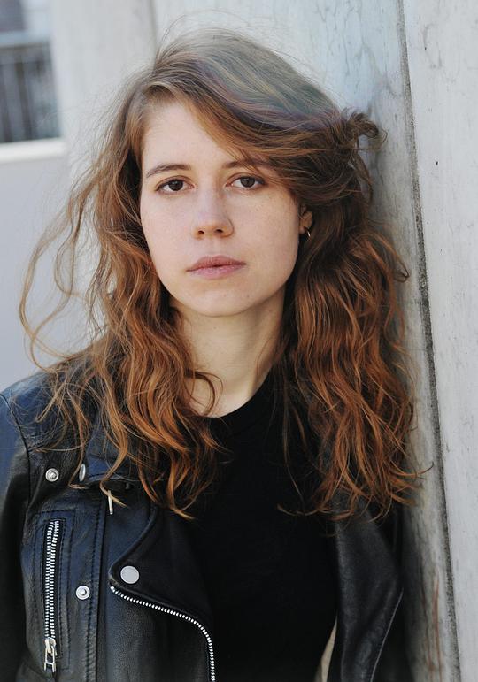 路易丝·阿什布伦纳 Luise Aschenbrenner照片