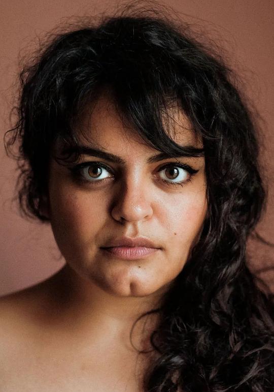 萨拉·法兹拉特 Sara Fazilat照片