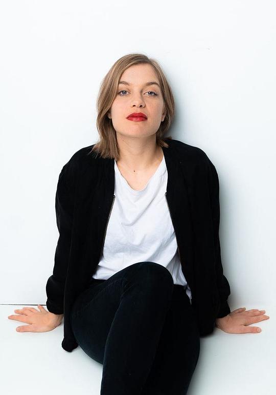 莉莉安妮·阿穆特 Liliane Amuat照片