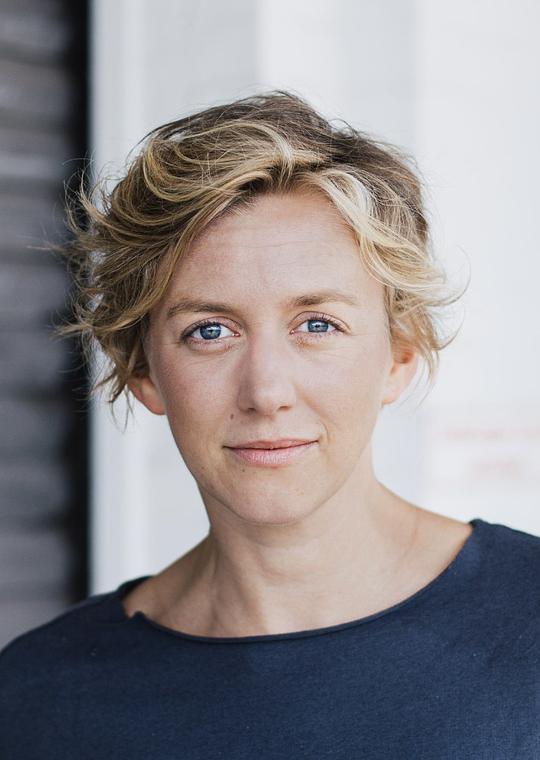 弗朗切斯卡·马亨斯 Franziska Machens照片