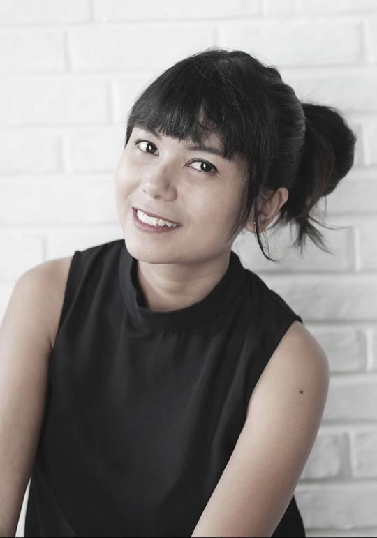 卡米拉·安迪妮 Kamila Andini照片