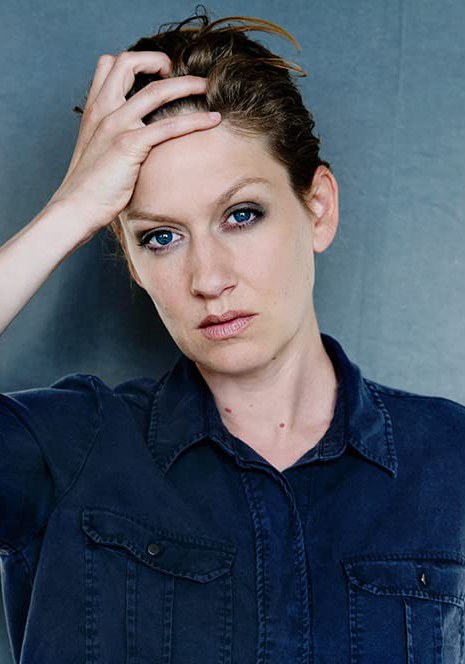 安娜·布洛迈尔 Anna Blomeier照片