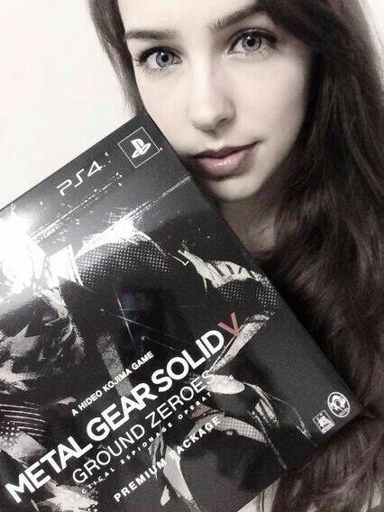 斯蒂芬妮·尤斯顿 Stefanie Joosten照片