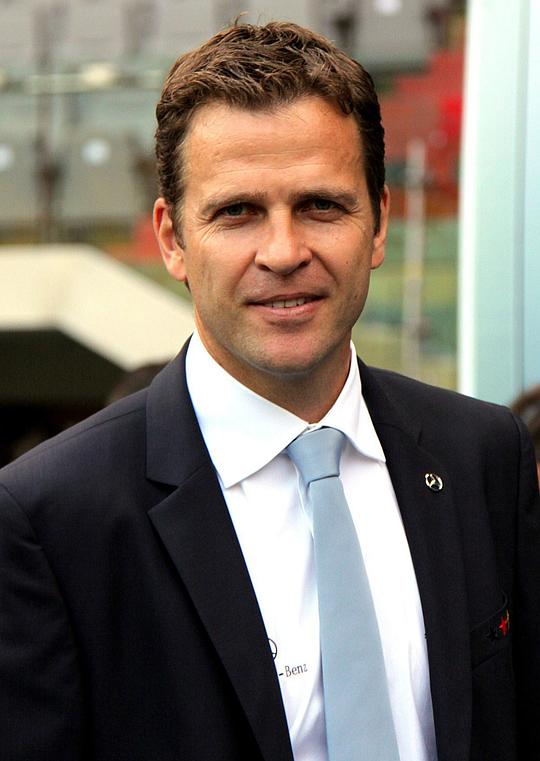 奥利弗·比埃尔霍夫 Oliver Bierhoff照片