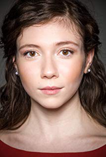 爱佳·尤卡塞 Ece Yuksel照片