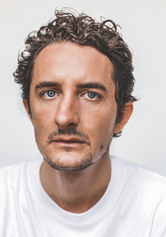 马克思·罗恩尼伯格 Max Roenneberg照片