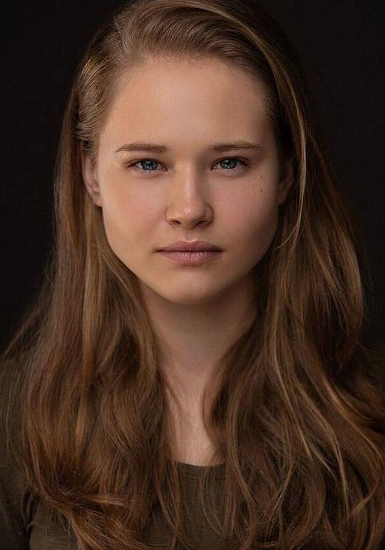 玛丽埃塔·塞勒 Marietta Seiler照片