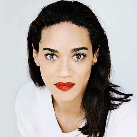 安妮塔·欧拉藤吉 Anita Olatunji照片