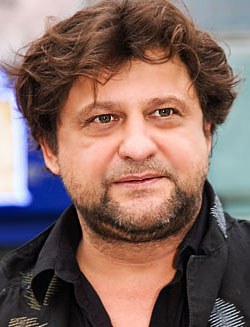 亚历山大·斯莫勒克 Aleksandr Samoylenko照片