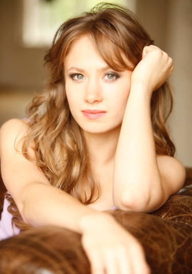 艾琳娜·莱辛 Alina Levshin照片