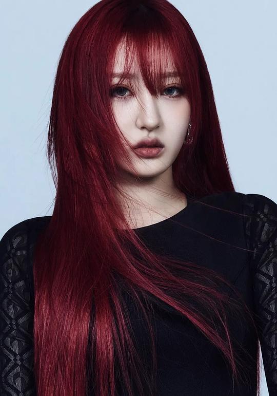 赵辉玹 Jo Hwihyeon照片