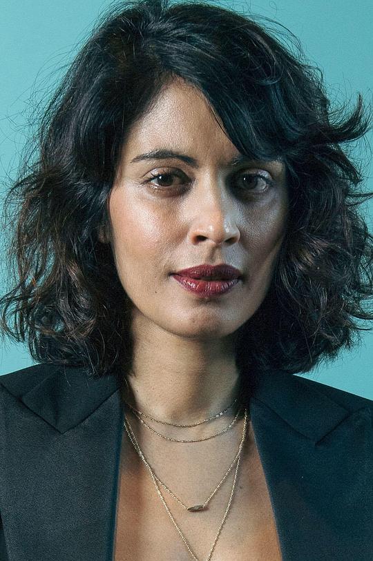 伊拉姆·哈克 Iram Haq照片